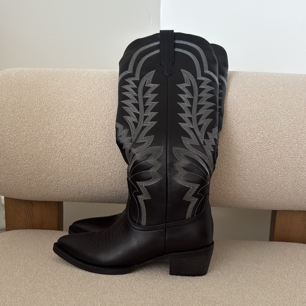 Black and Gray Western Boots